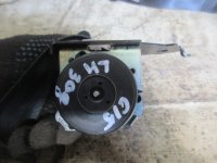 Ремень безопасности задний левый на Nissan Almera G15 — фото 3