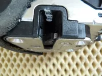 Замок двери передней левой на Nissan Almera G15 — фото 6