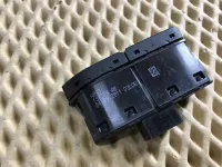 Кнопка обогрева переднего и заднего стекла на Ford Focus III — фото 4