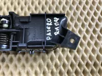 Ручка двери передней внутренняя правая на Mitsubishi Pajero V90 — фото 6