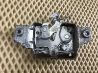 Замок капота на Renault Clio — фото 5