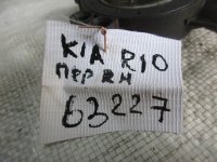 Моторчик стеклоподъемника передний правый на Kia Rio UB — фото 6