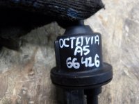 Клапан вентиляции топливного бака на Skoda Octavia A5 — фото 6