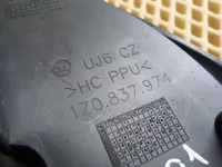 Уголок двери передней левой внутренний на Skoda Octavia A5 — фото 22