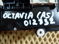 Блок управления климатической установкой на Skoda Octavia A5 — фото 11