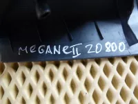 Уголок двери передней правой внутренний на Renault Megane — фото 8