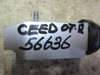 Клапан кондиционера на Kia Ceed ED — фото 4