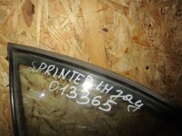 Стекло двери задней левой форточка на Toyota Sprinter E100 — фото 3