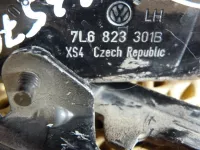 Петля капота на Volkswagen Touareg GP — фото 7