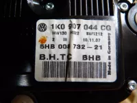 Блок управления климатической установкой на Volkswagen Jetta A5 — фото 14