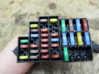 Блок предохранителей на Nissan Almera G15 — фото 2