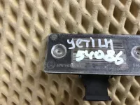 Фонарь подсветки номера на Skoda Yeti 5L — фото 8