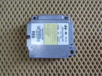 Блок управления AIR BAG на Hyundai Solaris — фото 1