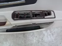 Комплект обшивок двери на Cadillac SRX — фото 8