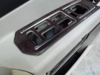 Комплект обшивок двери на Cadillac SRX — фото 9
