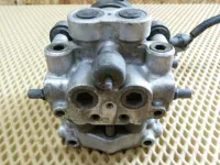 Блок ABS на Toyota Corolla E100 — фото 7