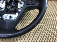 Рулевое колесо на Cadillac SRX — фото 4
