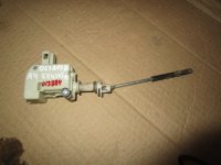 Активатор замка крышки бензобака Skoda Octavia (A4 1U-) 2000-2011 (БЕЗ ТЯГИ 3B0810773D) — фото 1