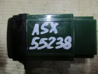 Кнопка корректора фар на Mitsubishi ASX — фото 4