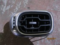 Дефлектор воздушный Citroen C3 Picasso 2008-2017 (9683043377) — фото 1