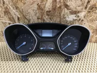 Панель приборов на Ford Focus — фото 1