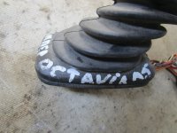 проводка двери передней левой на Skoda Octavia A5 — фото 10