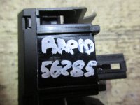 Кнопка корректора фар на Skoda Rapid NH3 — фото 4