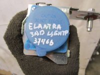 Ремень безопасности задний центральный на Hyundai Elantra HD — фото 4