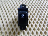 Кнопка стеклоподъемника Kia RIO 2005-2011 (935811G001) — фото 1