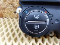 Блок управления климатической установкой на Volkswagen Passat B6 — фото 2