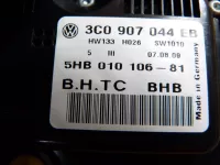 Блок управления климатической установкой на Volkswagen Passat B6 — фото 11