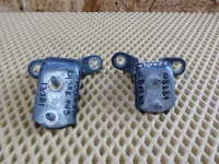 Петля двери задней правой верхняя на Toyota Corolla E100 — фото 1