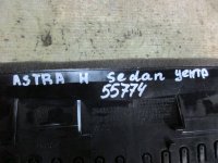 Воздушный дефлектор на Opel Astra H — фото 7