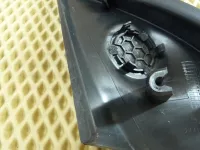 Уголок двери передней правой внутренний на Opel Astra H — фото 23