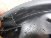 Уголок двери передней правой внутренний на Opel Astra H — фото 11
