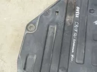 Пыльник двигателя центральный на Honda CR-V RM — фото 8