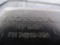 Пыльник двигателя центральный на Honda CR-V RM — фото 14