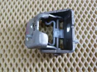 Петля двери задней левой нижняя на Citroen C3 Picasso — фото 3