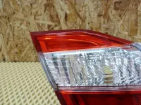 Фонарь задний внутренний левый на Toyota Camry XV50 — фото 2