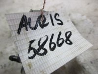 Насос омывателя на Toyota Auris E150 — фото 6