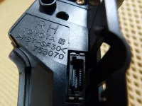Блок кнопок в руль на Toyota Avensis T250 — фото 9