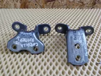 Петля двери передней правой верхняя на Toyota Corolla E150 — фото 1