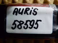 Амортизатор двери багажника на Toyota Auris E150 — фото 6