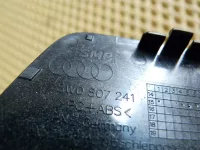 Заглушка буксировочного крюка на Audi A4 B9 — фото 4