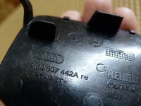 Заглушка буксировочного крюка на Audi Q7 4M — фото 4