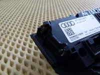 Блок управления климатической установкой на Audi A4 B8 — фото 11