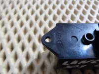 Кнопка стеклоподъемника на Mitsubishi Lancer — фото 3