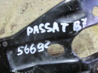 Кронштейн замка капота на Volkswagen Passat B7 — фото 5
