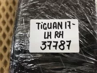 Решетка в бампер левая на Volkswagen Tiguan — фото 22