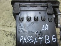 Воздушный дефлектор на Volkswagen Passat B6 — фото 3